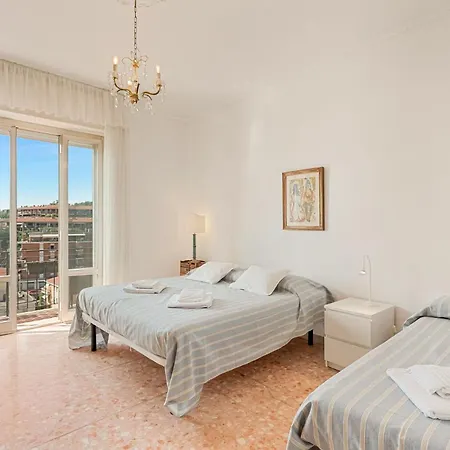 Sea View Private Parking Position Apartment